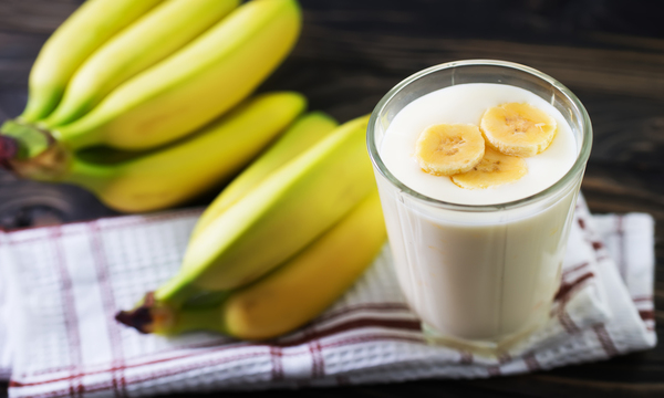 maschera per capelli con latte e banana per capelli rovinati